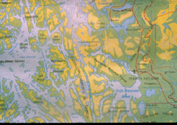 Mapa de la Zona Monte Balmaceda. Desde Puerto Natales, tomamos el zodiac con rumbo al Seno de Ultima Esperanza, pasando bajo el macizo del Balmaceda e ingresando a la Laguna Azul, Una vez alcanzada la playa, comenzamos el transporte de las cargas con rumbo al Lago Balmaceda.