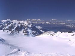 Vista al norte desde lacumbre del Cerro Inmaculado, tambien ascendido en vez primera, del gaciar Spegazzini